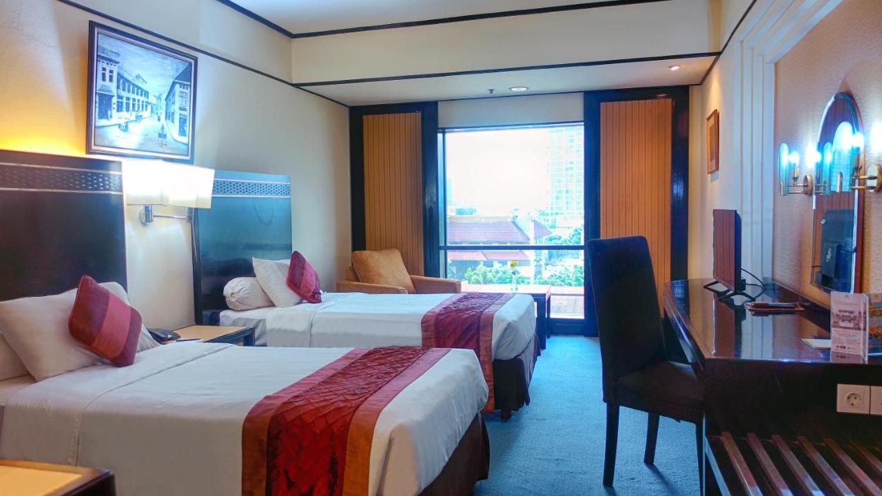 Grand Hotel Preanger Bandung Exterior photo