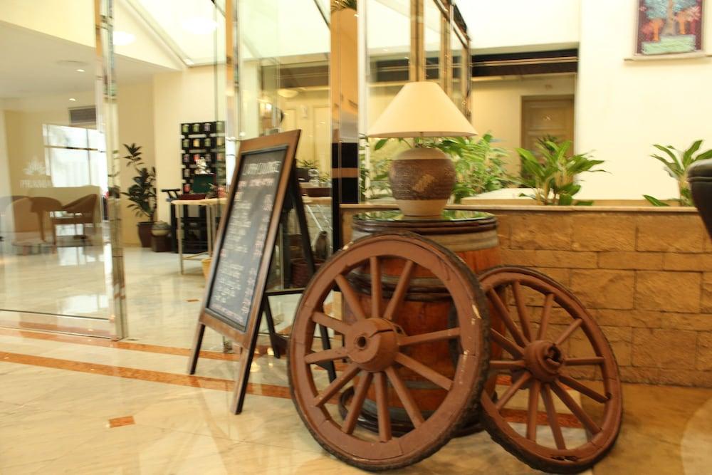 Grand Hotel Preanger Bandung Exterior photo