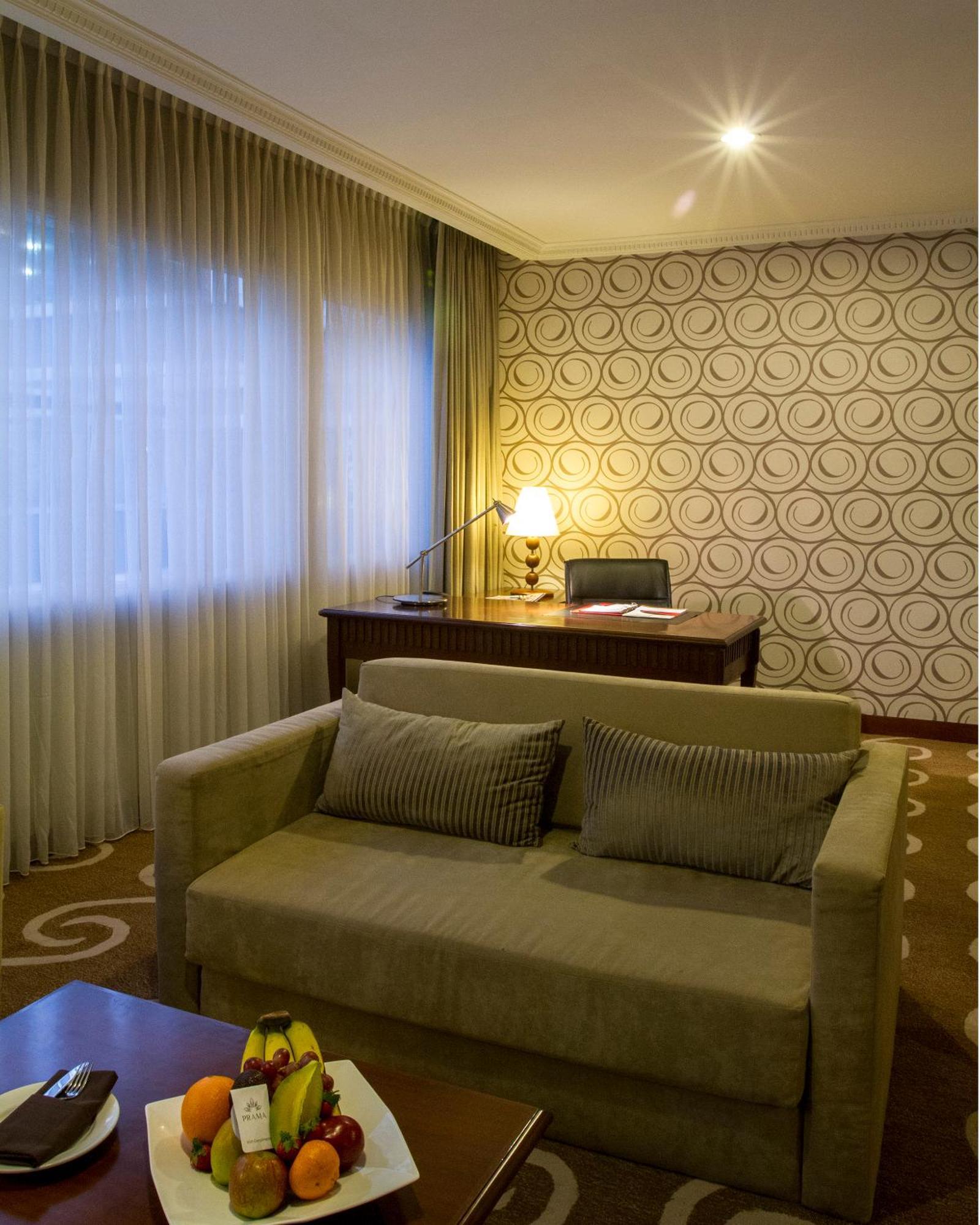 Grand Hotel Preanger Bandung Room photo