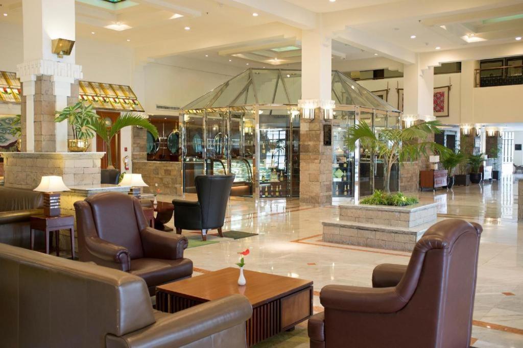 Grand Hotel Preanger Bandung Exterior photo