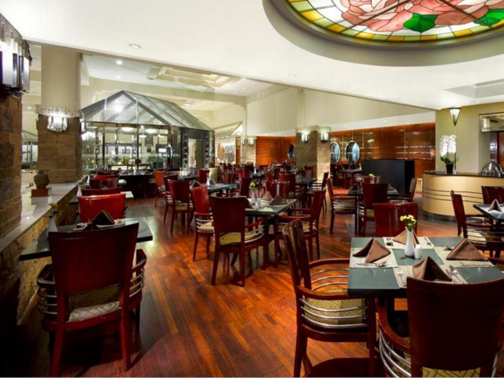 Grand Hotel Preanger Bandung Exterior photo