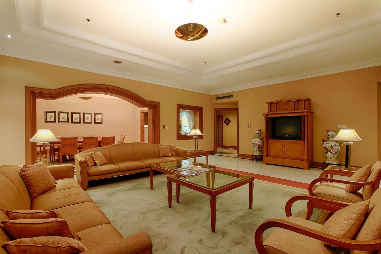 Grand Hotel Preanger Bandung Exterior photo